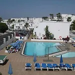 Ξενοδοχείο με διαμερίσματα Rosamar